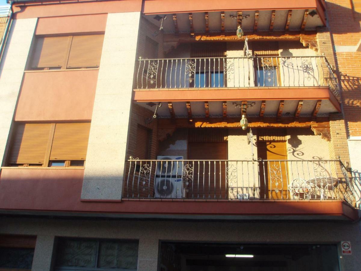 Апартаменты Casa Tiburcio Аренас-де-Сан-Педро Экстерьер фото