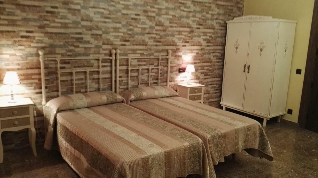 Апартаменты Casa Tiburcio Аренас-де-Сан-Педро Экстерьер фото